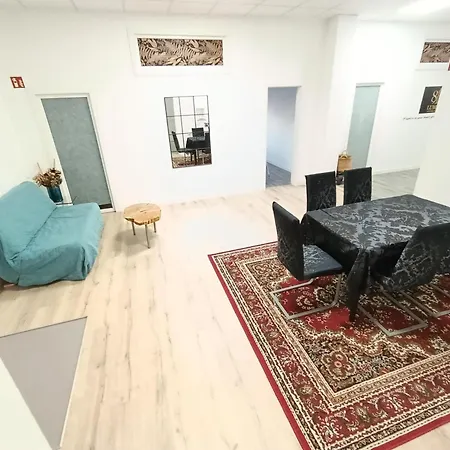 With Bedroom For Up To 4 People * Ασάφενμπουργκ