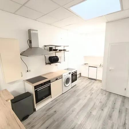 With Bedroom For Up To 4 People Appartement